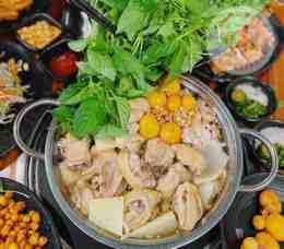 ảnh chụp màn hình bài đánh giá về lẩu gà lá é ò ó o đà lạt