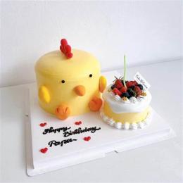 ảnh chụp màn hình bánh kem hình con gà đá