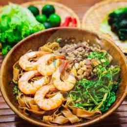 bánh đa gà
