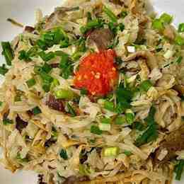 bánh đa xào lòng gà