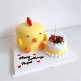 bánh kem hình con gà đá