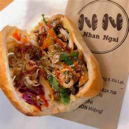 bánh mì gà nhân ngãi đà lạt
