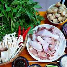 cách làm lẩu gà lá é chuẩn đà lạt