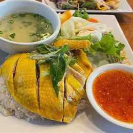 cơm gà đà nẵng gần đây