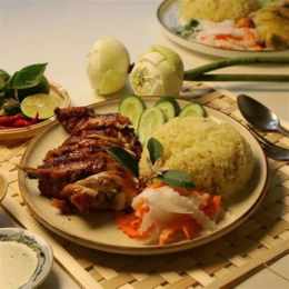 cơm gà mộc linh đà lạt