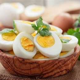 đau dạ dày ăn trứng gà luộc được không