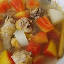gà đá hầm đu đủ