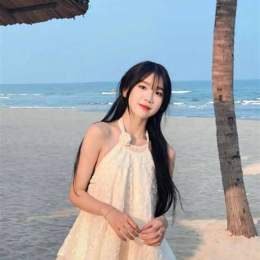 gái xinh đi đái