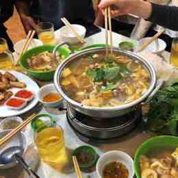 lẩu gà lá é tao ngộ số 5 đường 3/4 đà lạt